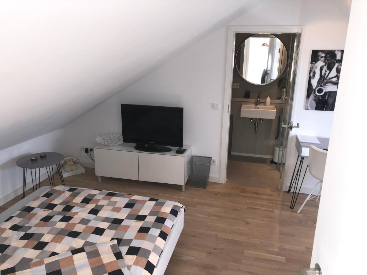 Privatzimmer Schoenfelder Düsseldorf Exterior foto